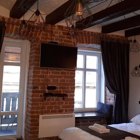 Loft Апартаменти З Балконом В Центрі Львова Ngoại thất bức ảnh